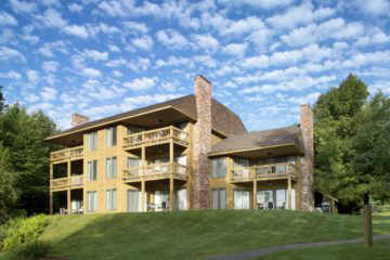 summit-resort-card-1.jpg