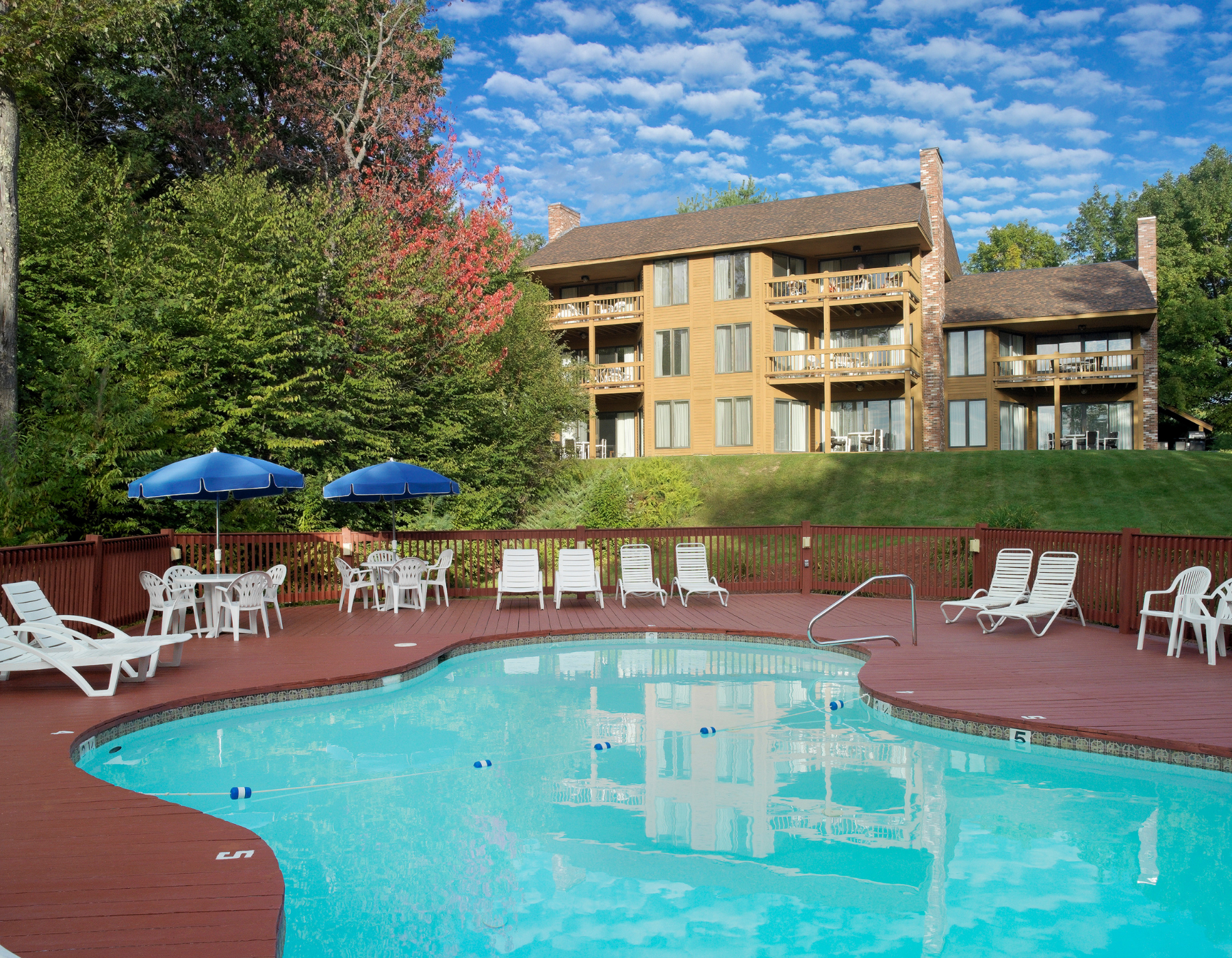 Sum 5 Nights Feature