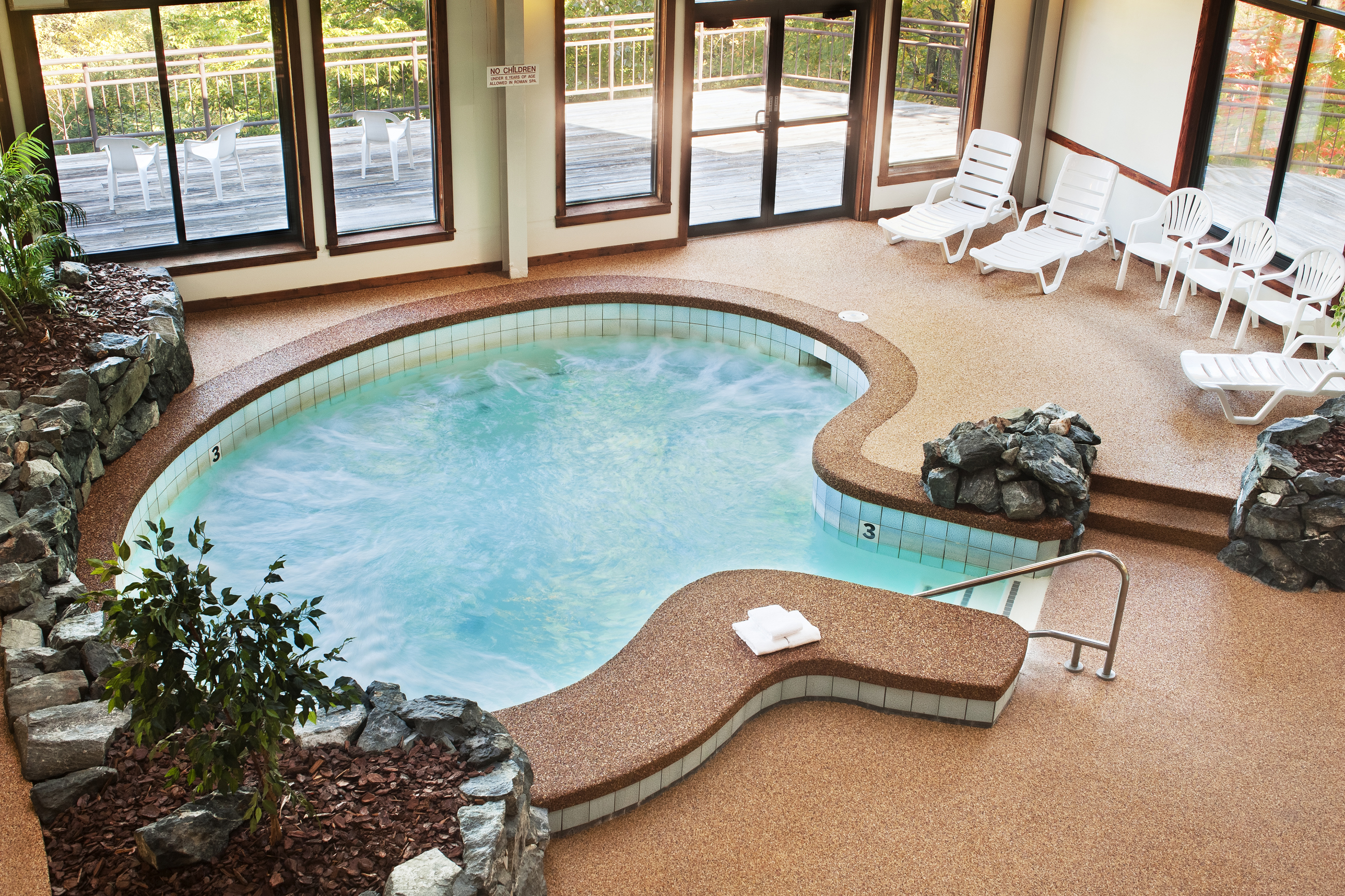 AU 101007 Summit 7747