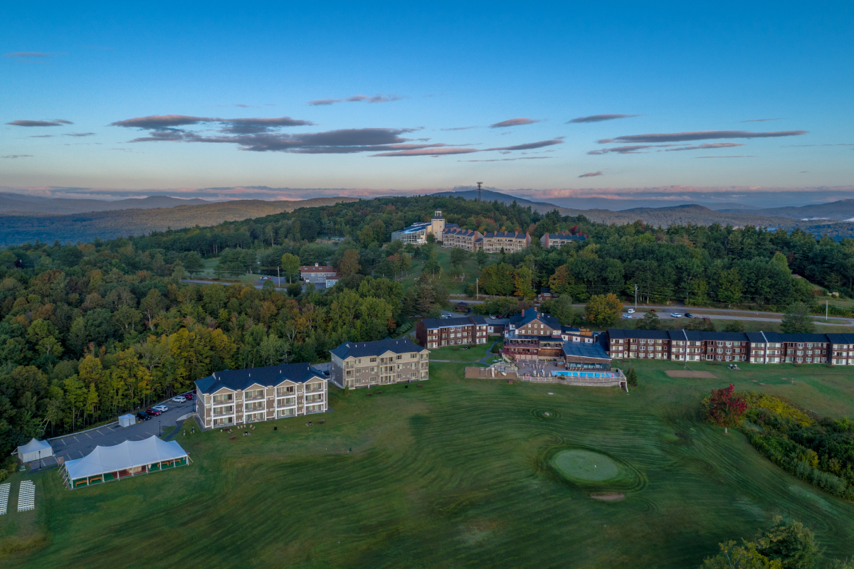Aerial view of Steele Hill Resort