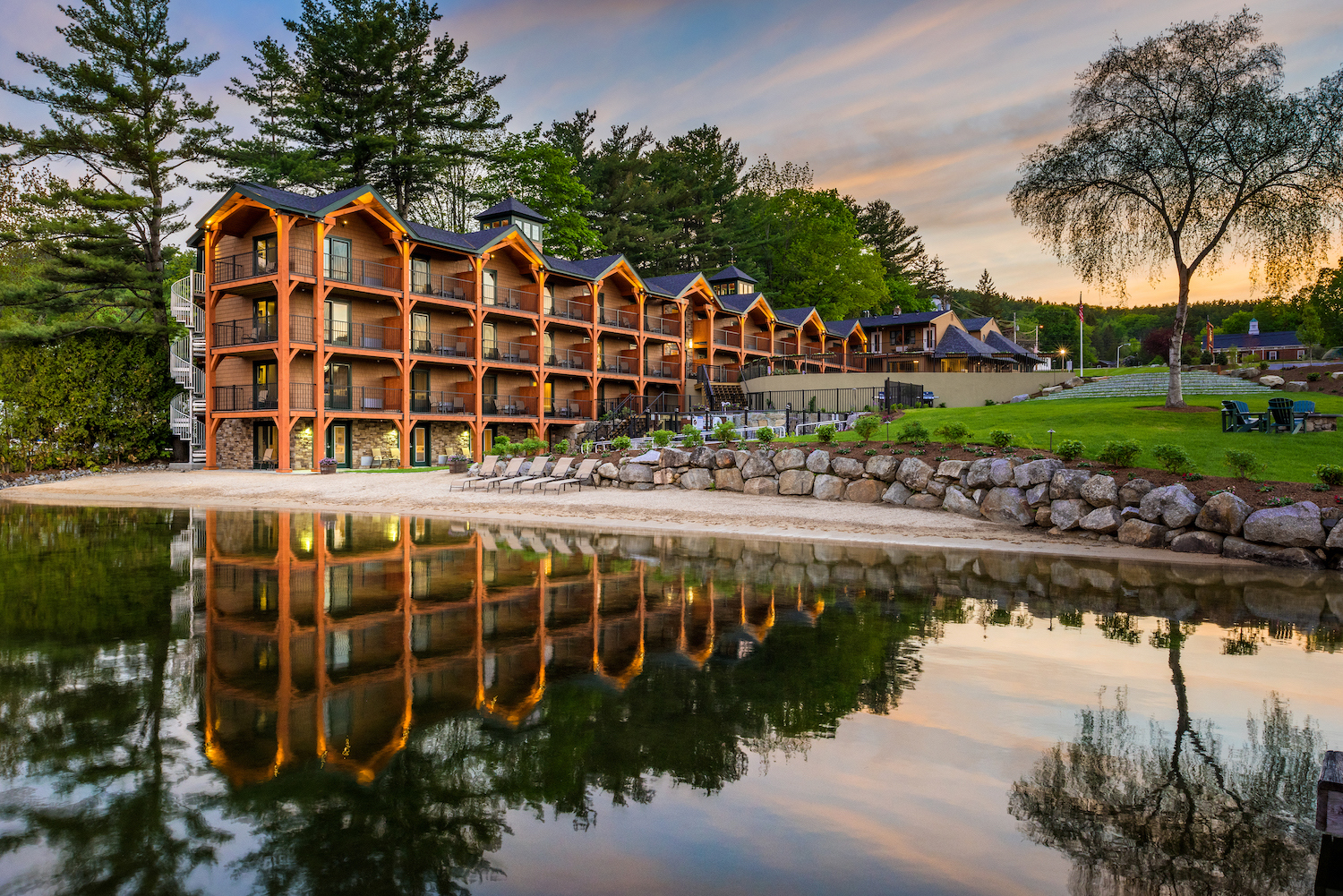 AU 170523 Center Harbor Inn 0404 MED (2) Copy